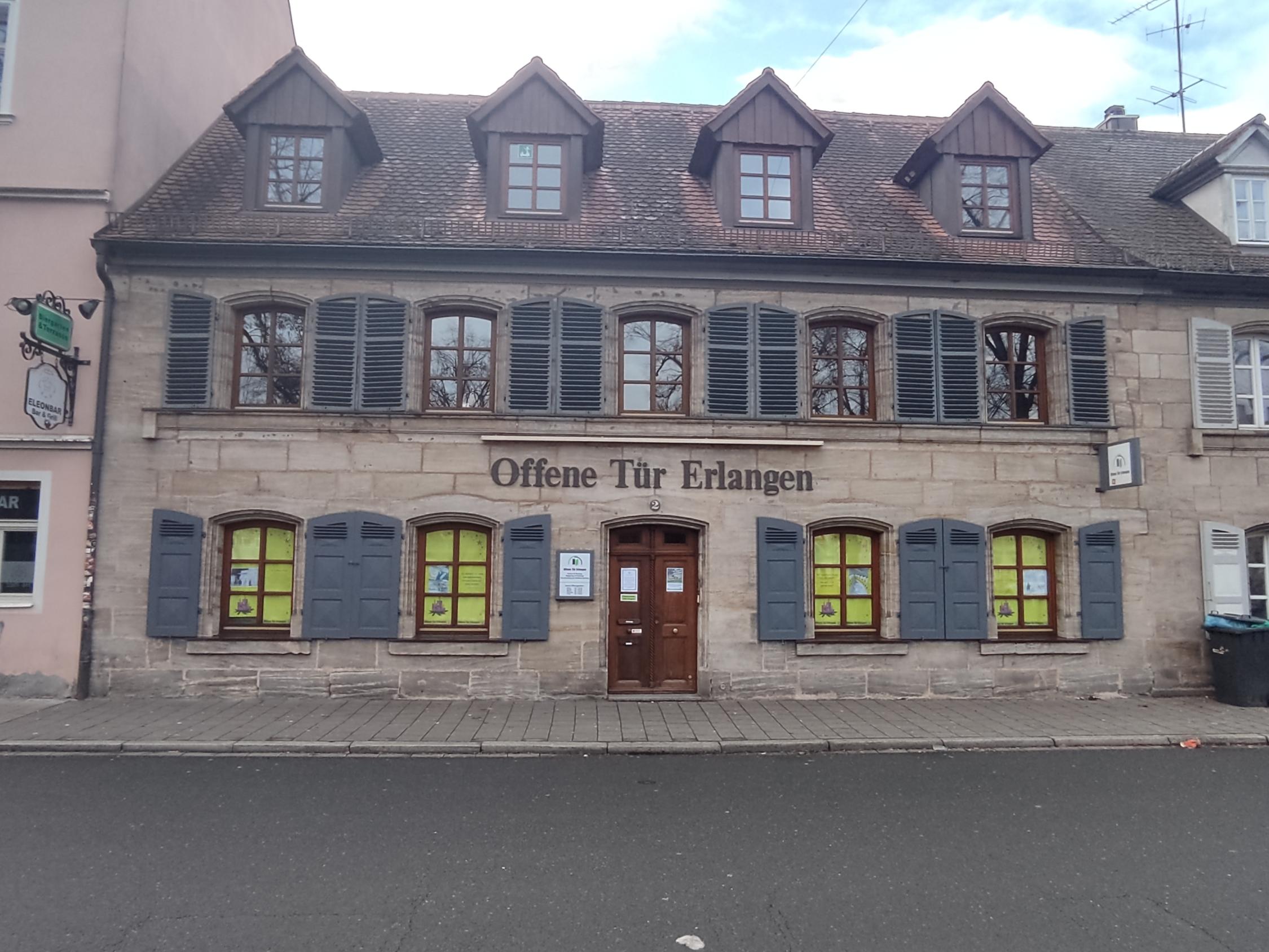 Ansicht der Offenen Tür mit Adventskalender