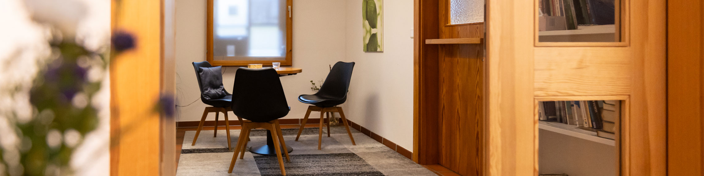 Slider im Kopf der Homepage der Offenen Tür Erlangen - Offene Beratung